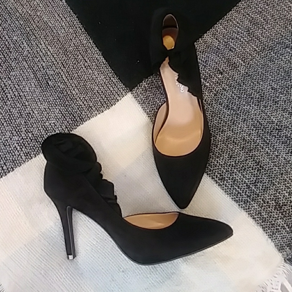 Christian Siriano black ruffled heels